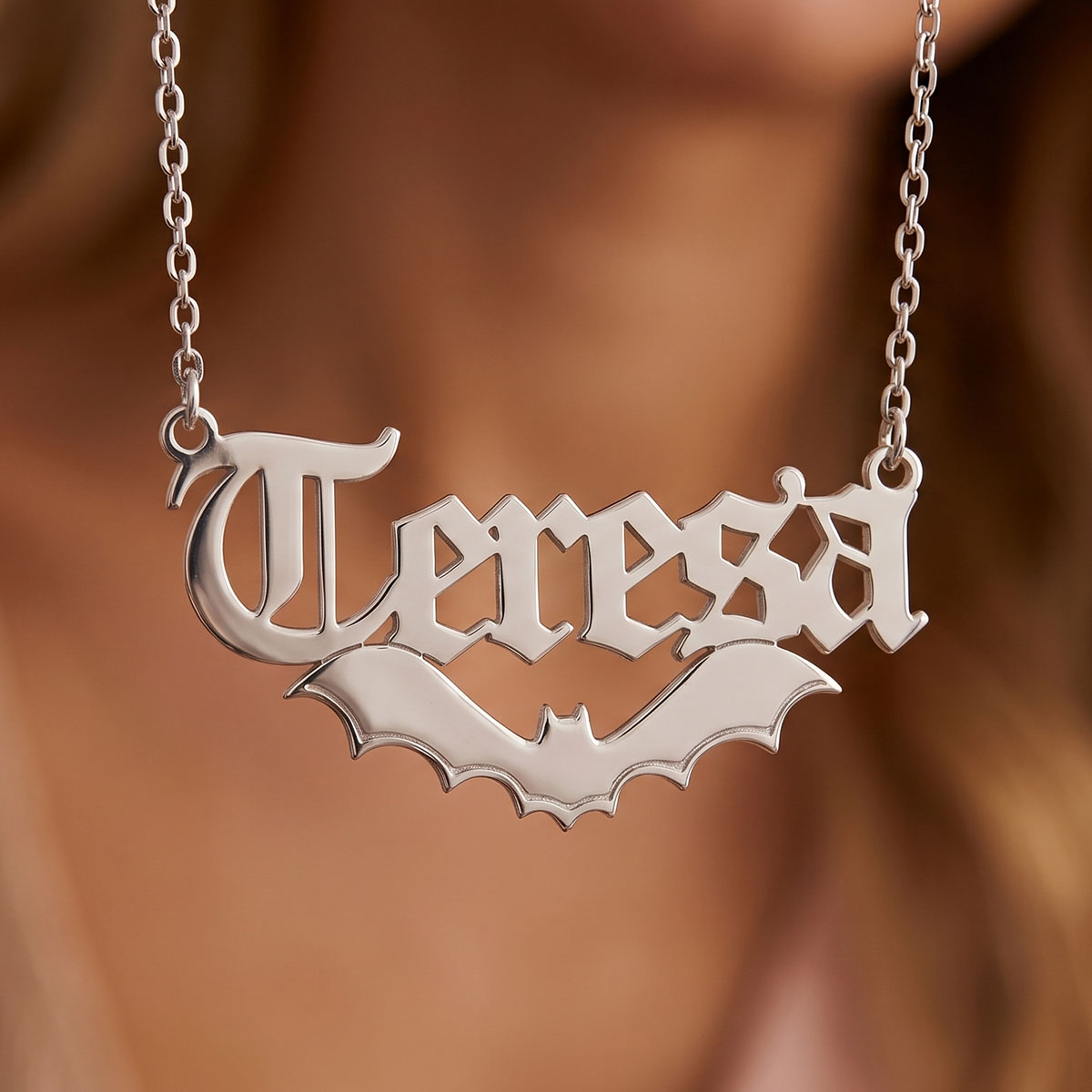 Collana Personalizzata in Acci - Cosplay Bat Prop recensione e prezzo